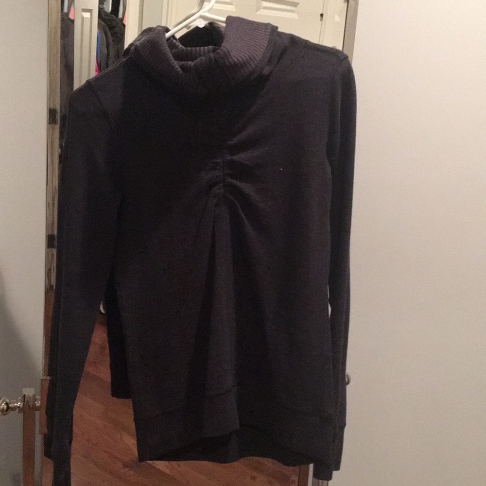 Lululemon Pullover - image 1